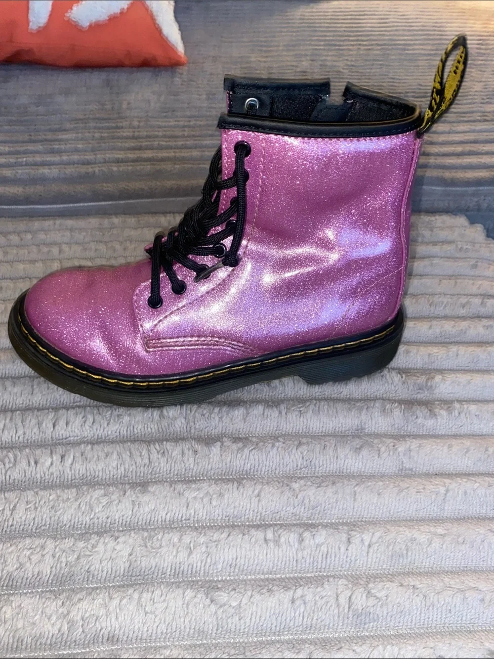 DOC MARTENS GIRLS SZ 2 Pink Hlitter combat boots euc